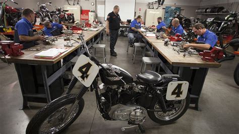 The Motorcycle Mechanics Institute Does Vintage Too