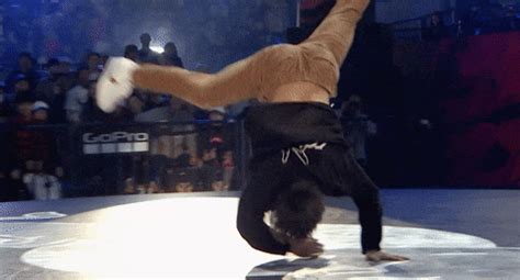 Breakdancing GIFs - Find & Share on GIPHY