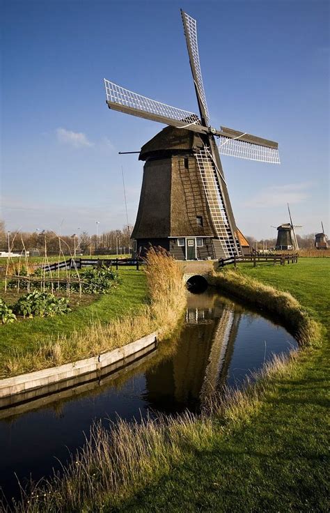 Canvas Of Light ~ Photography: Windmills | Holland windmills, Dutch windmills, Windmill