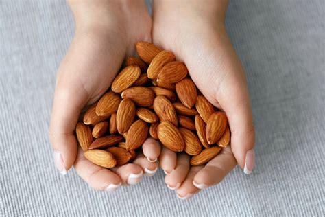 Nutrition Facts for Almonds - In the Kitchen with Honeyville