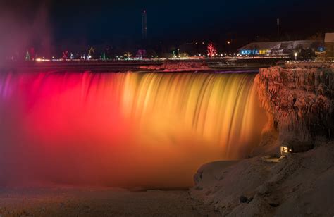 Conheça o The Winter Festival of Lights em Niagara Falls - My Sweet Canada