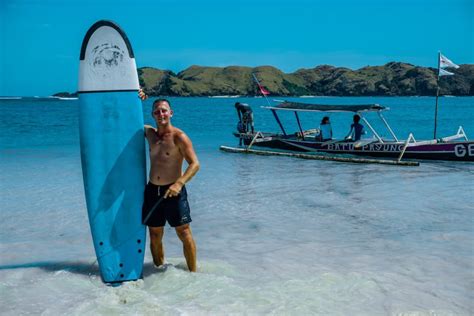 Surfing in Lombok - surf spots for every level