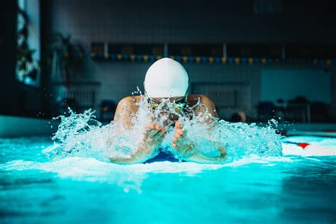 How to Swim Breaststroke With Perfect Technique: The Ultimate Guide