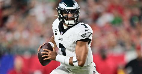 Jalen Hurts' Versatility Impresses Fans in Eagles' Win vs. Baker ...