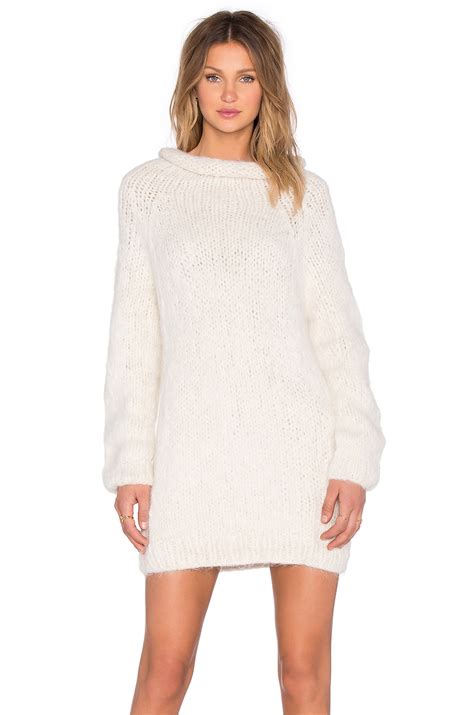 WHITE SWEATER DRESS - Gunda Daras