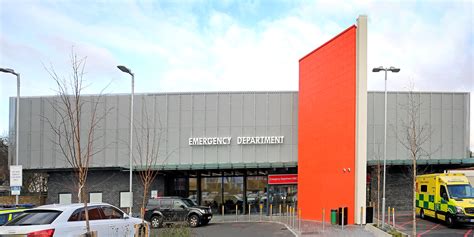 Croydon University Hospital: Emergency Department - Murphy Philipps