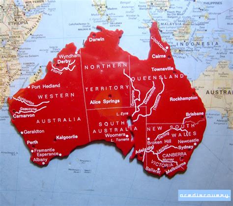 Map stencil of Australia | Used in classrooms to help draw m… | Flickr