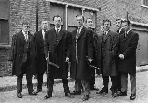 The Krays ***** (1990, Gary Kemp, Martin Kemp, Billie Whitelaw ...