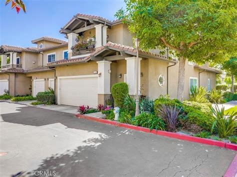 Fountain Valley CA Real Estate - Fountain Valley CA Homes For Sale | Zillow