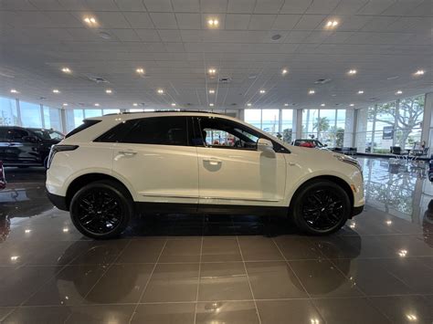 2021 Cadillac XT5 Sport Looks Slick With Optional Black Wheels: Photos