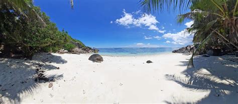 The Smallest National Park in the World - Moyenne Island, Seychelles - Explanders