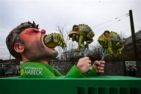 Carnival parades roll again in Germany with satirical floats - Starconnect Media