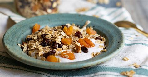 Toasted Muesli with Yogurt {Breakfast Ideas} | Luci's Morsels