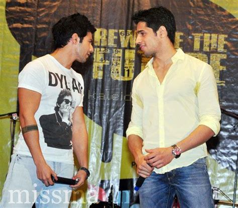 Battle of the Boys: Varun Dhawan v/s Siddharth Malhotra | MissMalini