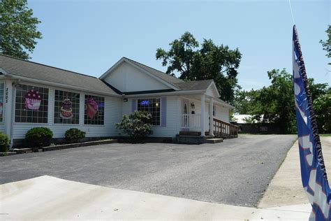 2005 W Main St, Marion, IL 62959 | LoopNet