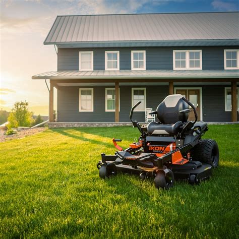 Ariens IKON ONYX Custom Edition 52-in 23-HP V-twin Gas Zero-turn Riding Lawn Mower in the Zero ...