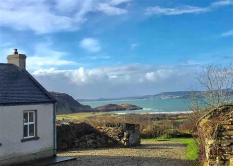 Donegal Cottages: 23 Scenic Cottages (Ye'll LOVE In 2021)