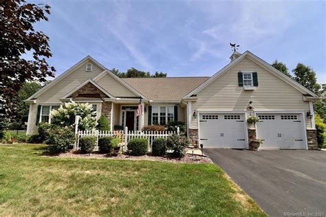 Manchester, CT Real Estate - Manchester Homes for Sale | realtor.com®