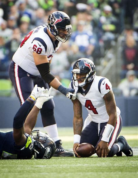 Texans' Deshaun Watson Tears ACL