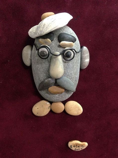 Pebble art portrait by gülen #pebbleart #rockart #diy #artcraft | Rock ...