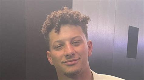 Patrick Mahomes Haircut (Detailed Look & Gallery) | Heartafact