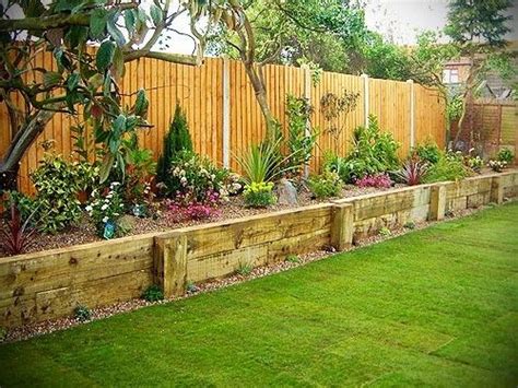 Garden Ideas Near Fence