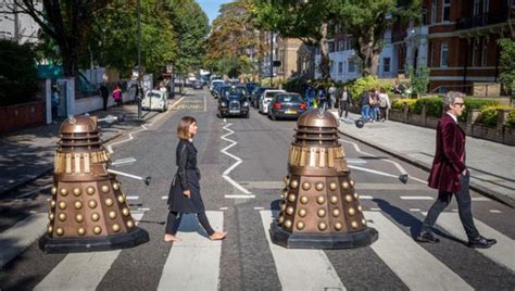 The Cast of ‘Doctor Who’ Recreate the Beatles' ‘Abbey Road’ Album Cover | Fstoppers