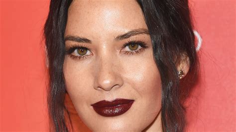 Burgundy Lipstick: How to Wear the Dark Shade, According to a Pro | Allure