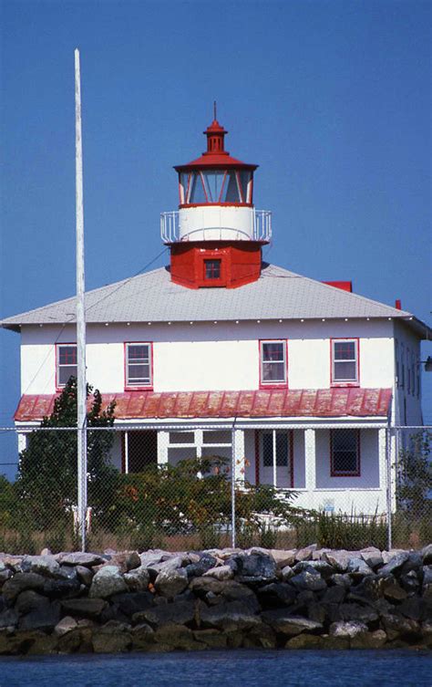 Point Lookout Lighthouse Md Photograph by Skip Willits - Fine Art America