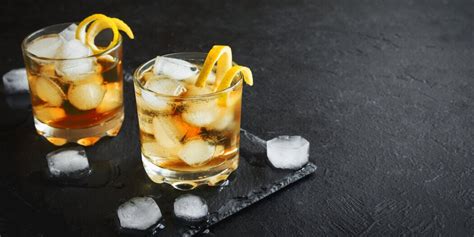 On The Rocks Cocktails – All You Need To Know | Instacart's Guide