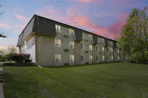 Woods & Meadow - Apartments in Peoria, IL | Apartments.com