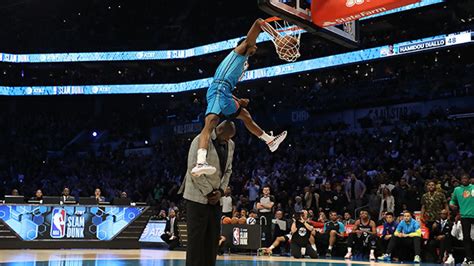 A Rookie Won This Year's Slam Dunk Comp By Jumping Clean Over Shaq