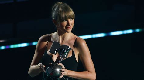 MTV EMAs 2022: Taylor Swift thanks her fans as she takes home four top awards | Ents & Arts News ...
