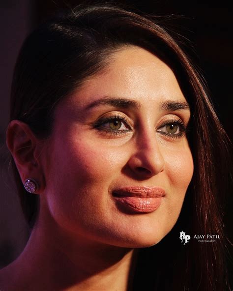 #portraitphotography #portrait #portraitpage #kareenakapoor #bollywoodcelebrity Bollywood Stars ...