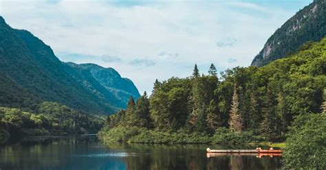 6 Lakes In Quebec With Waters So Blue They Belong In The Caribbean ...