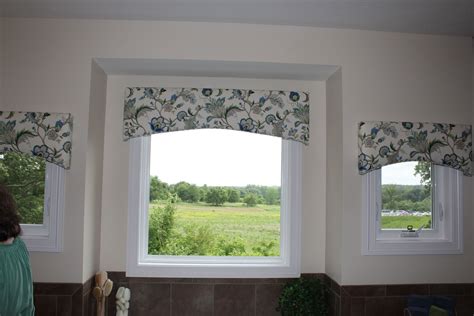 10+ Bathroom Window Valance Ideas – ZYHOMY