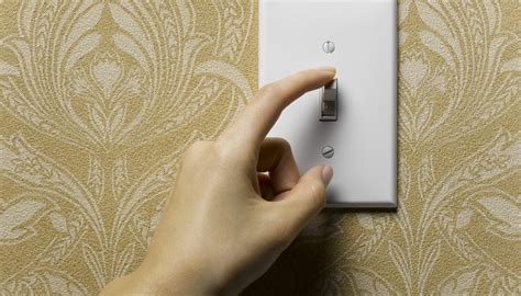 Facts About Turning Off Lights to Save Energy | Pocket Sense