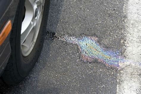 Transmission Fluid Leak When Parked [12 Causes and How to Fix] • Road Sumo