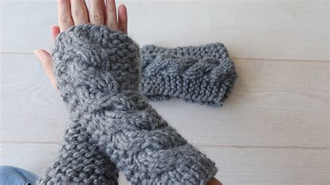 Chunky Cable Knit Fingerless Gloves – Beginner Friendly Free Knitting ...