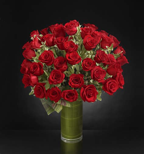 FTD Fascinating Luxury Rose Bouquet in Burbank, CA | Samuel's Florist