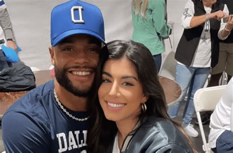 Dak Prescott's Girlfriend Wearing All-White Outfit For Playoff Game ...