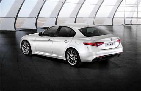 Alfa Romeo Giulia Specs Released for 2.0 and 2.2 Models - autoevolution