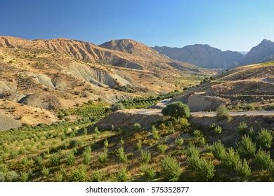 Zagros Mountains Central Iran Near Shiraz Stock Photo 575352877 ...