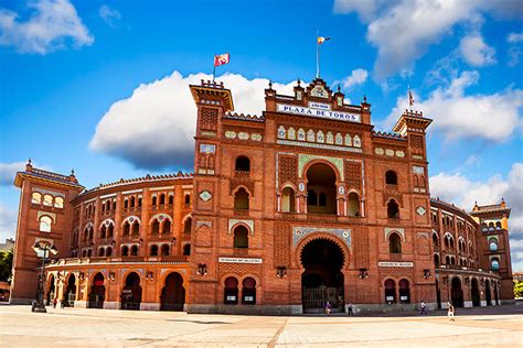 10 Must-See Attractions in Madrid – WikiTravel