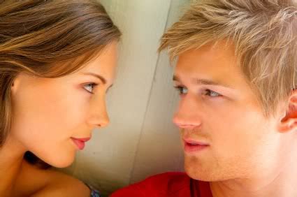 10 Obvious Signs a Guy Is Flirting with You - Английский язык онлайн | Интересные статьи