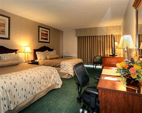 Travel Agent Exclusives - Clarion Hotel Philadelphia Airport ...