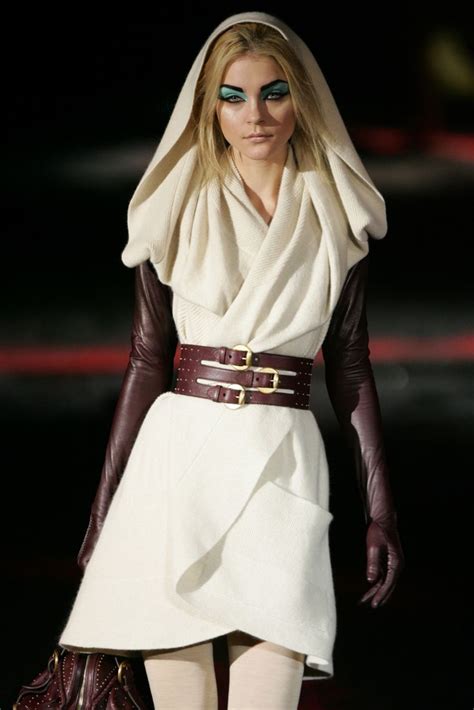 International Runway | Star wars outfits, Female jedi costume, Jedi outfit