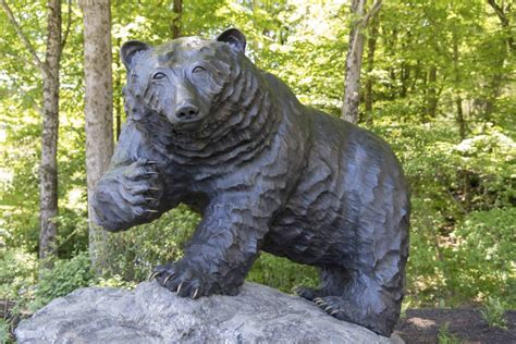 Life size bear statue - garden bronze statue|vivid sculpture