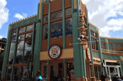 Build-A-Bear Workshop in Disneyland's Downtown Disney [CLOSED]