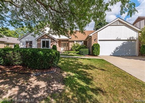 18886 Gary Ln, Livonia, MI 48152 | Zillow